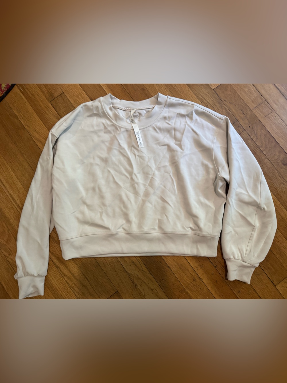 Lululemon white soft stream crew size 6 - Picture 2 of 8